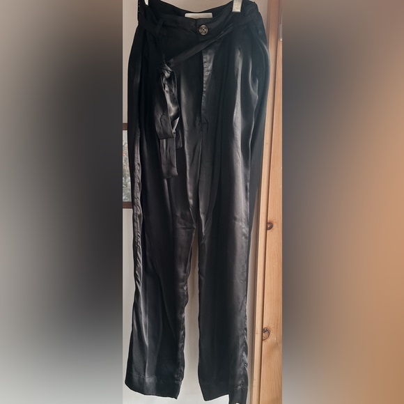 The Great The Statement Trouser in black. Bought in 2023 worn less than 3 times - Picture 6 of 8